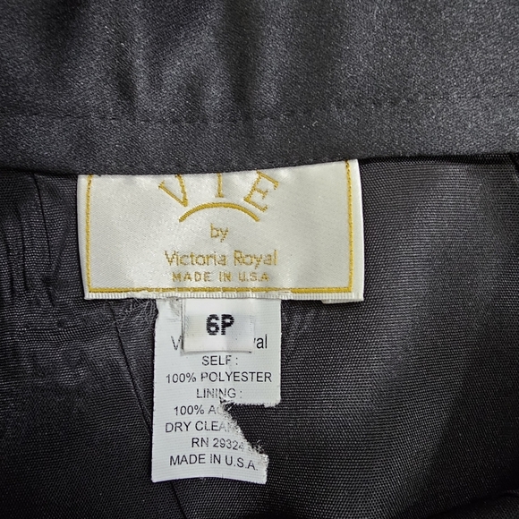 Vintage Vie by Victoria Royal formal full length satin skirt side slit size 6P - Picture 7 of 8